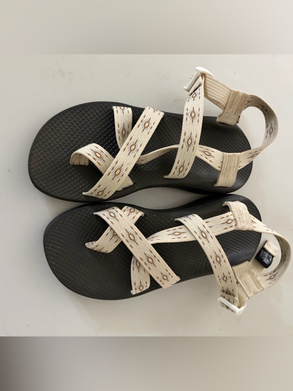 Chaco sandals like new